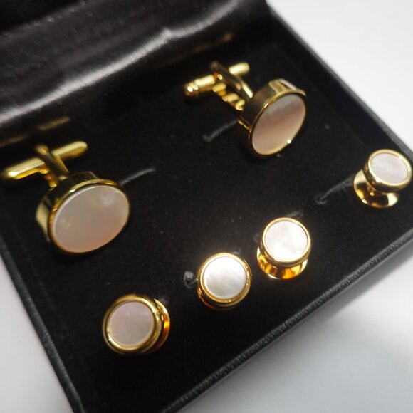 Mother of Pearl Tuxedo Cufflinks and Shirt Studs Brand New - Picture 1 of 1